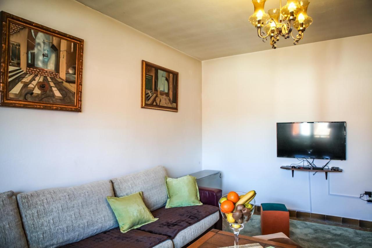 Apartment Dejan Цетинє Екстер'єр фото